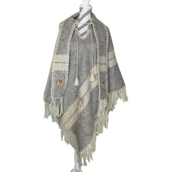 Vintage Alpaca Wool Poncho with Fringe and Embroidery 42 inches Gray and Beige - Picture 1 of 9